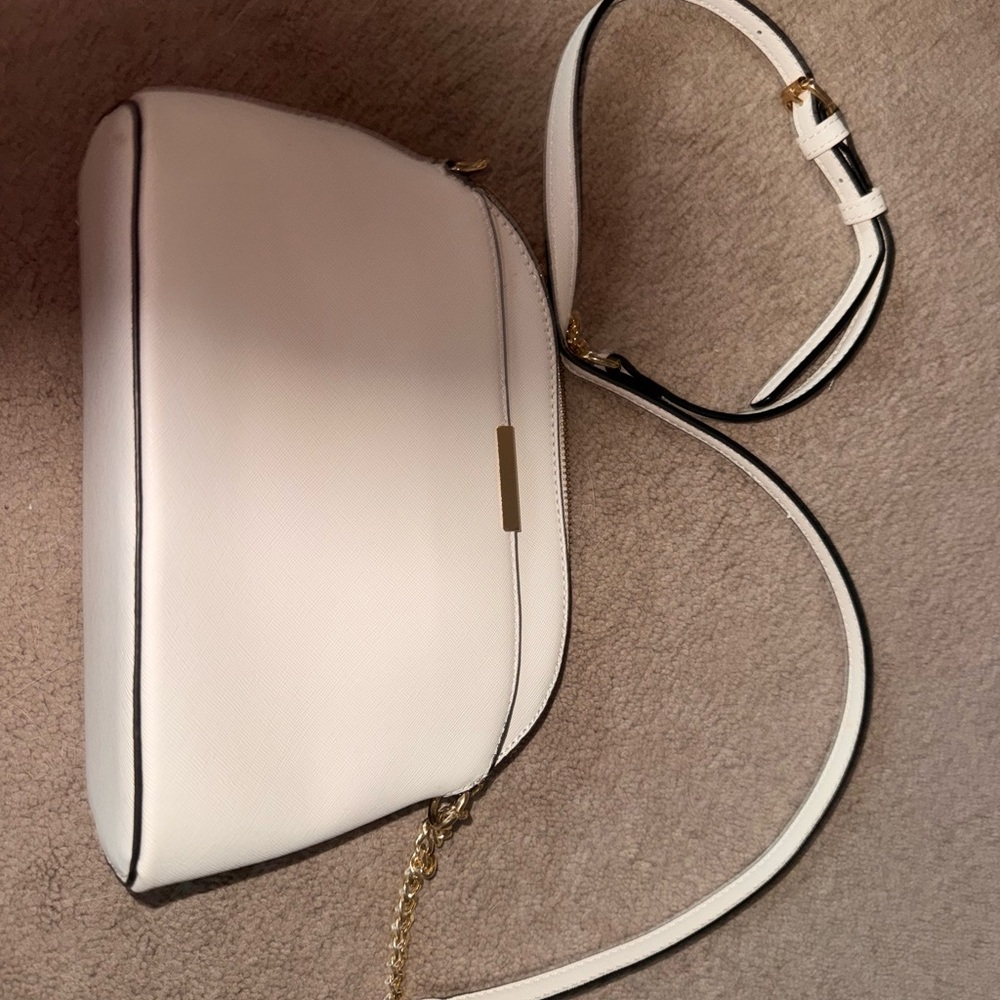 Amazon White Crossbody Bag with Gold Accents